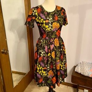 A-line skirt with pockets